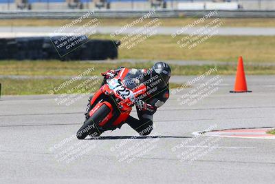 media/Apr-23-2022-Fastrack Riders (Sat) [[cb2d6ae73d]]/LEVEL 4/1PM TURN 6 OUTSIDE/